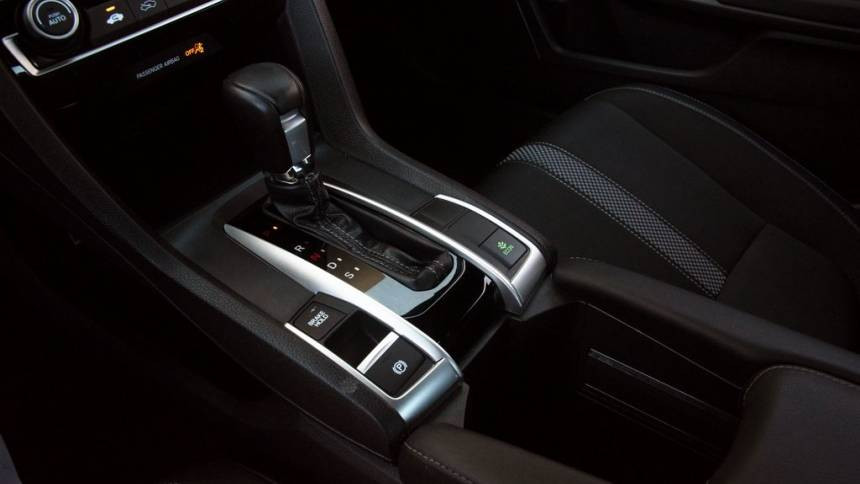 Tata Tiago (2020)