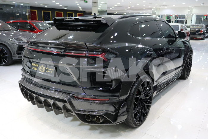 ** Unique Carbon Fiber Kit ** Lamborghini Urus Keyvany, 2020, 6,500Km Only, Gcc Specs 4 Image