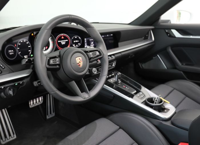 Warranty Until Oct 2022 || Porsche 911 Turbo S Cabriolet 2021 White-Black 400 Km 8 Image