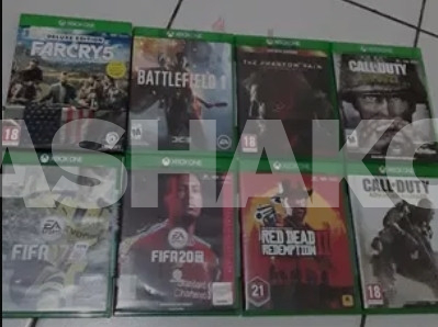 Xbox One With 8 Top Games 3 Image