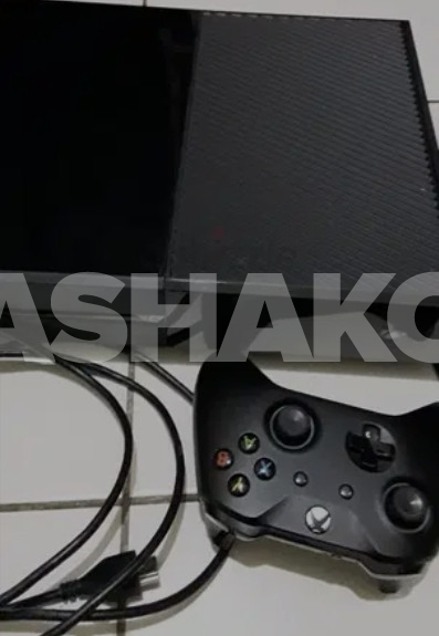Xbox One With 8 Top Games 2 Image